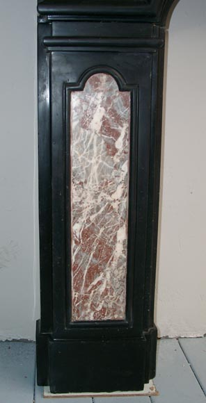 Камин из мрамора двух цветов 18 века-2