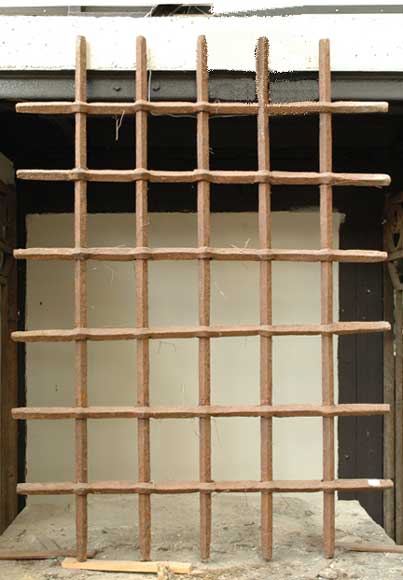 Antique_protective_grille.jpg