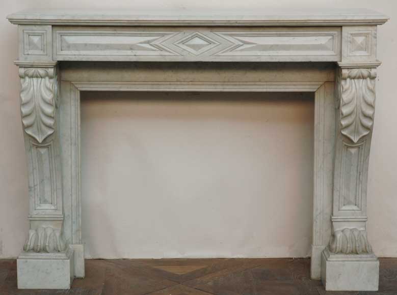 Carrara_marble_mantel_with__lion_paws_.jpg