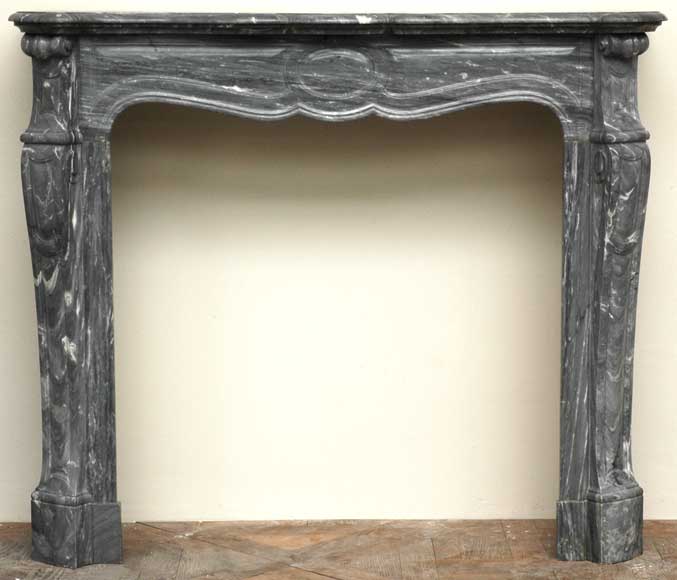 Pompadour_Turquin_Blue_marble_mantel_from_the_19th_century.jpg