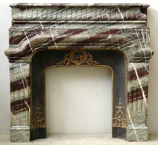 Louis_XIV_Bolection_mantel_in_Campan_marble.jpg