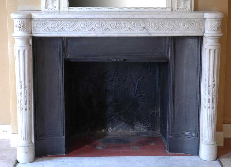 Antique_Louis_XVI_period_white_marble_mantel_with_pilaster_columns.jpg