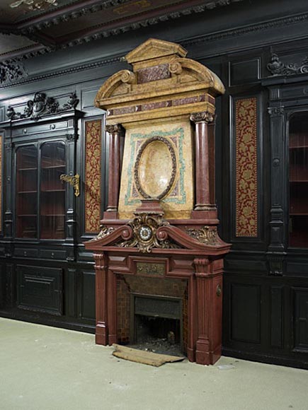 Редкая деревянная комната в стиле Наполеона III из чернёного дерева с монументальным камином из стюка под имитацию порфира.-3