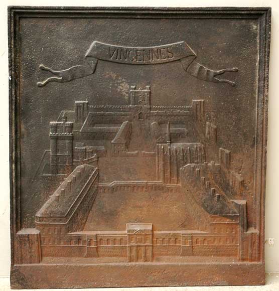 Chateau_de_Vincennes_cast_iron_fireback.jpg