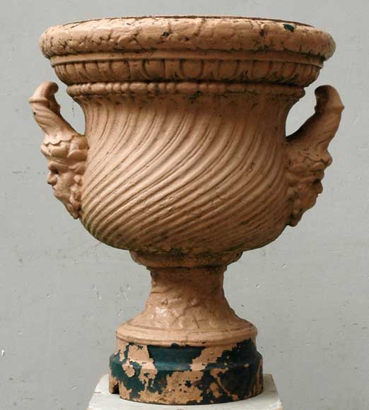 19th_century_cast_iron_garden_vase.jpg