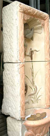 Провансальский фонтан из крашеного камня. Провансальский фонтан из крашеного камня.-5