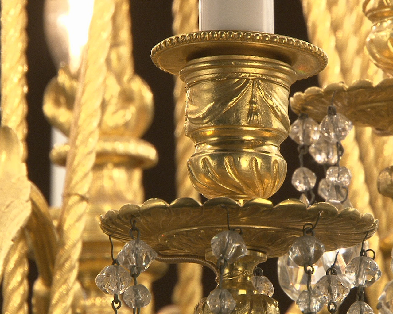 Люстра с кристаллами.  Французское произведение искусства, созданное при Второй Империи. Люстра с кристаллами.  Французское произведение искусства, созданное при Второй Империи.-15