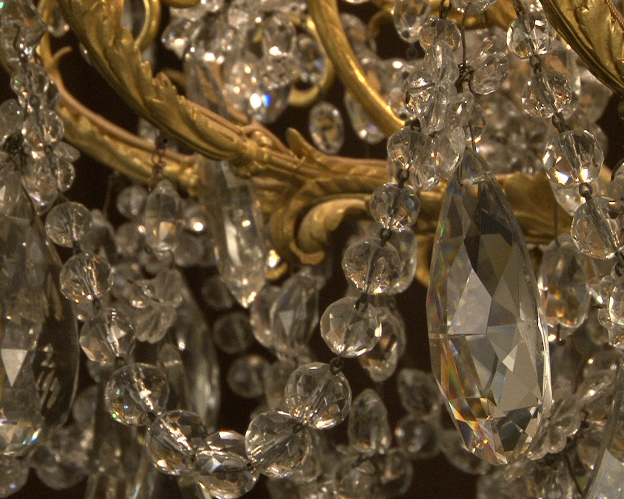 Люстра с кристаллами.  Французское произведение искусства, созданное при Второй Империи. Люстра с кристаллами.  Французское произведение искусства, созданное при Второй Империи.-16