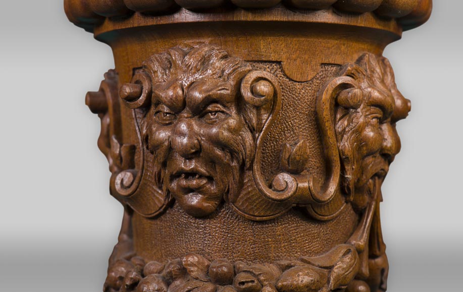 МОИС МИКЕЛАНЖЕЛО ГУГЕНХЕЙМ  (1837 – 1910), Стол МОИС МИКЕЛАНЖЕЛО ГУГЕНХЕЙМ  (1837 – 1910), Стол-5