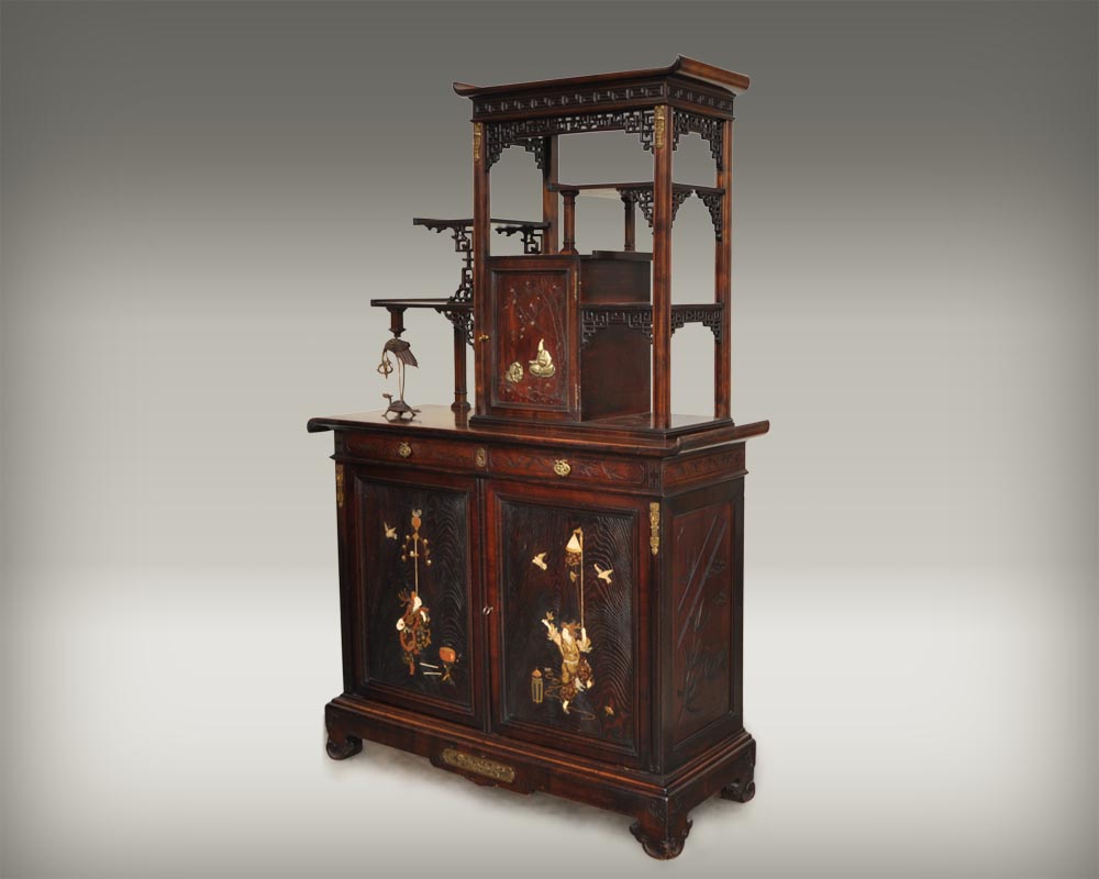 Габриель ВИАРДО,  Японский шкаф-кабинет « Цирковые игры». Габриель ВИАРДО,  Японский шкаф-кабинет « Цирковые игры».-1