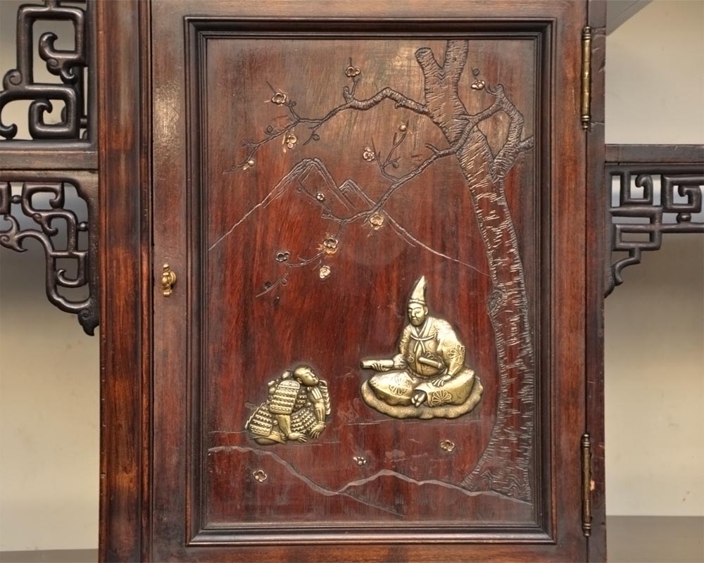 Габриель ВИАРДО,  Японский шкаф-кабинет « Цирковые игры». Габриель ВИАРДО,  Японский шкаф-кабинет « Цирковые игры».-3