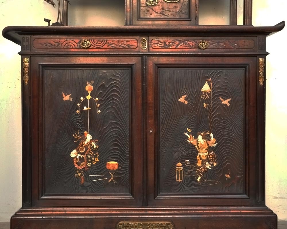 Габриель ВИАРДО,  Японский шкаф-кабинет « Цирковые игры». Габриель ВИАРДО,  Японский шкаф-кабинет « Цирковые игры».-8