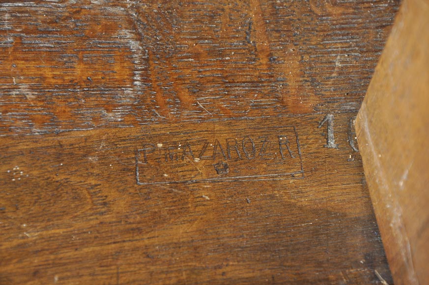 Красивая столовая, изготовленная из скульптурного орехового дерева, с клеймом краснодеревщика Поля Мазароз. Красивая столовая, изготовленная из скульптурного орехового дерева, с клеймом краснодеревщика Поля Мазароз.-17