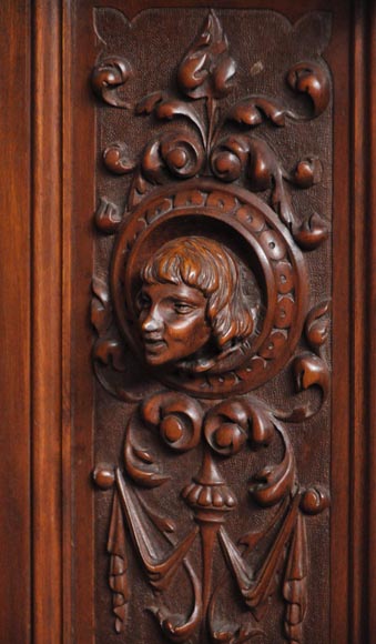 Виктор ЭМОН, скульптор – «Эсмеральда», бюро в Неоготическом стиле из скульптурного орехового дерева.  Виктор ЭМОН, скульптор – «Эсмеральда», бюро в Неоготическом стиле из скульптурного орехового дерева. -6