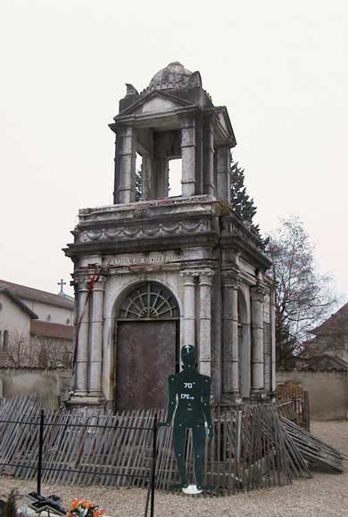 Каменный мавзолей Каменный мавзолей-0