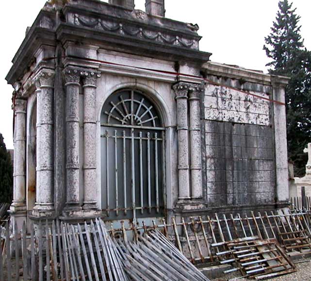 Каменный мавзолей Каменный мавзолей-2