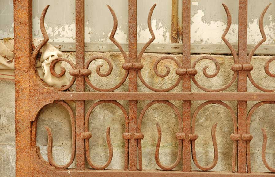 Старинные кованые ворота. Старинные кованые ворота.-5