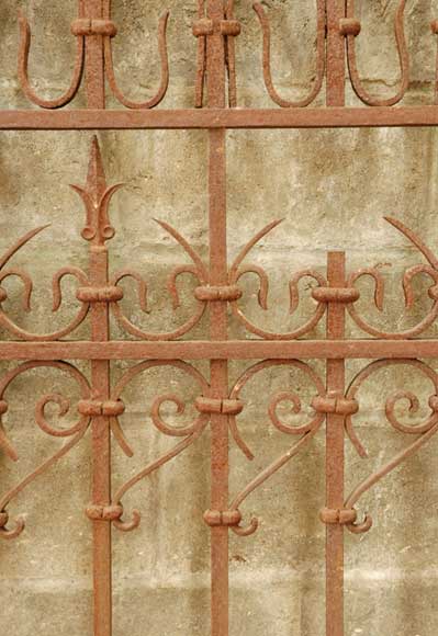 Старинные кованые ворота. Старинные кованые ворота.-6