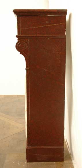 Камин из красного мрамора гриот и вставками из оникса. Камин из красного мрамора гриот и вставками из оникса.-1