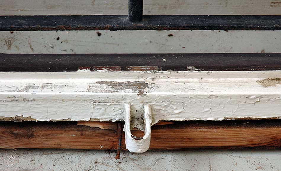 Пара квадратных окон из кованного железа. Пара квадратных окон из кованного железа.-9