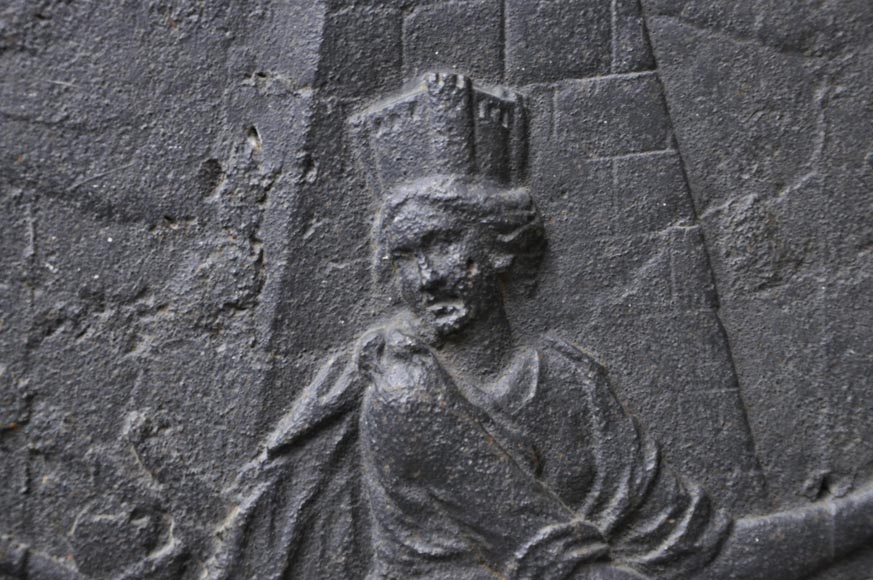 Старинная каминная плита, украшенная гербами города Мец. Старинная каминная плита, украшенная гербами города Мец.-1