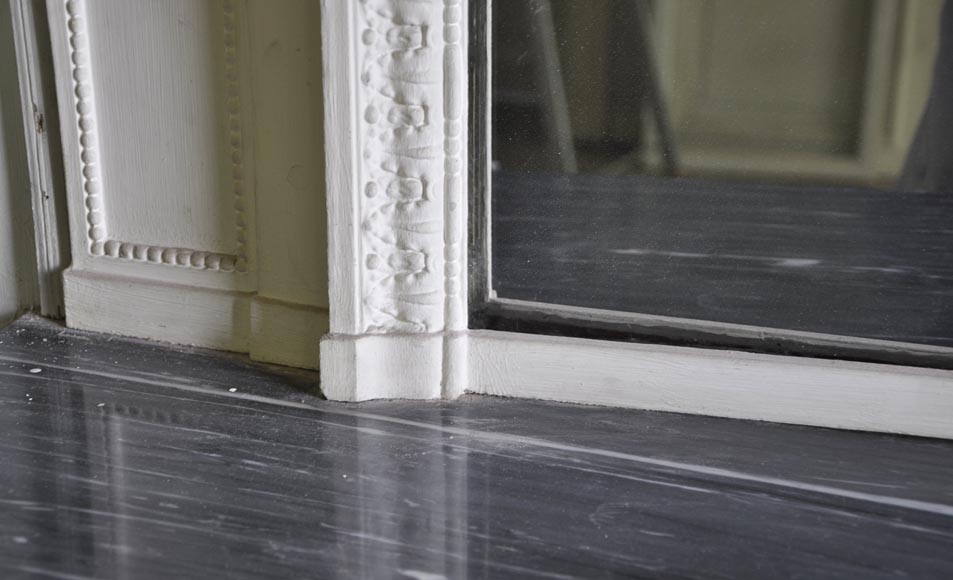 Большое старинное трюмо в стиле Людовика XVI с ртутным зеркалом. Большое старинное трюмо в стиле Людовика XVI с ртутным зеркалом.-4