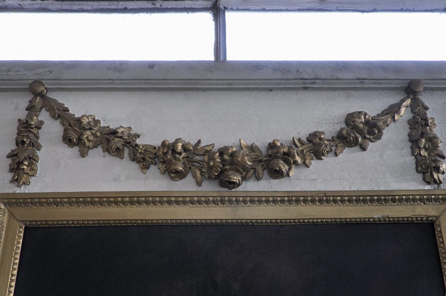 «Венера просит Вулкана выковать оружие для её сына Энея» - Трюмо эпохи Людовика XVI, изготовленное из скульптурного дерева. «Венера просит Вулкана выковать оружие для её сына Энея» - Трюмо эпохи Людовика XVI, изготовленное из скульптурного дерева.-5