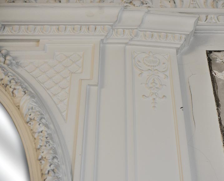 Трюмо в стиле Наполеона III, украшенное головой женщины. Трюмо в стиле Наполеона III, украшенное головой женщины.-4