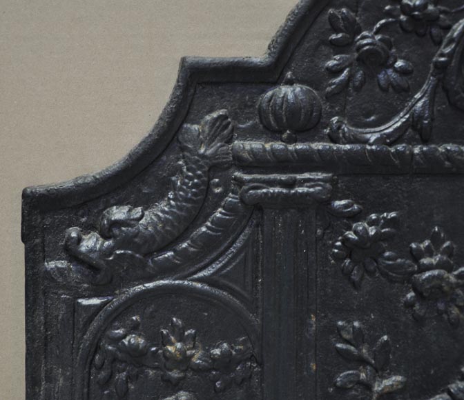 Каминная плита, украшенная изображением Агнессы Римской. Каминная плита, украшенная изображением Агнессы Римской.-5