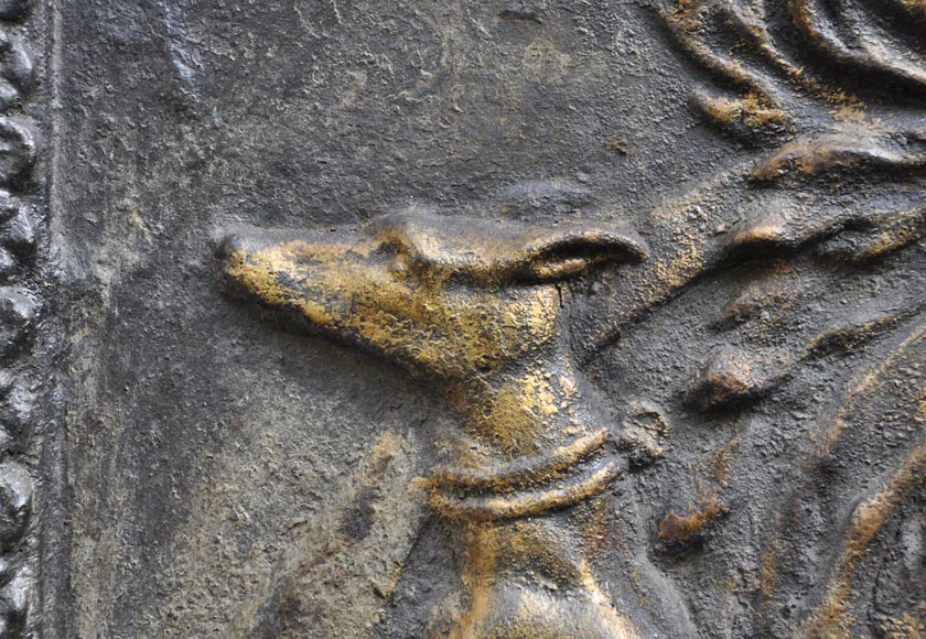 Великолепная каминная плита, украшенная гербами Жана Буэ де Савини, первой половины 18 века. Великолепная каминная плита, украшенная гербами Жана Буэ де Савини, первой половины 18 века.-4