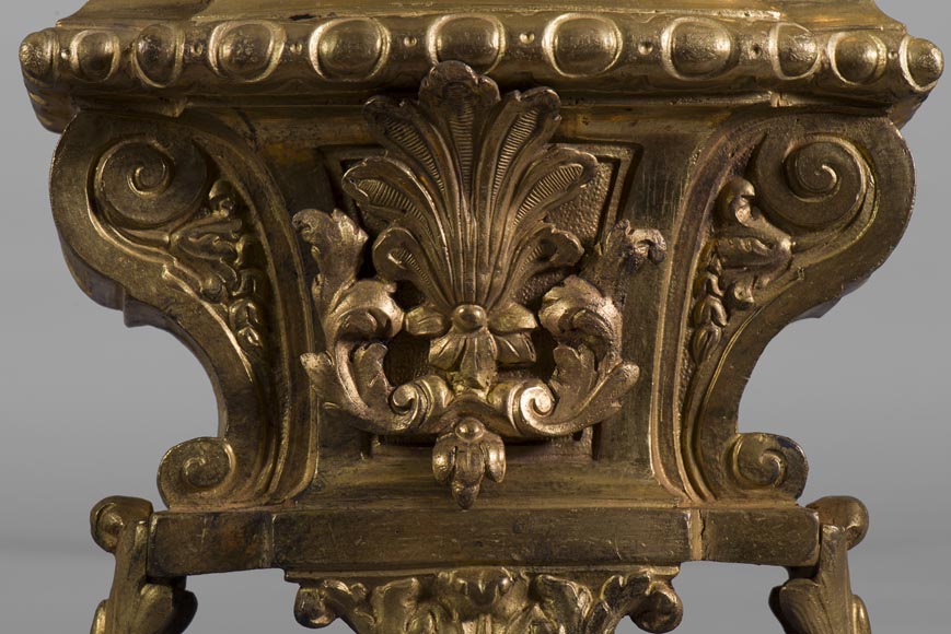 «Две реки», пара старинных дровниц из позолоченной бронзы. «Две реки», пара старинных дровниц из позолоченной бронзы.-2