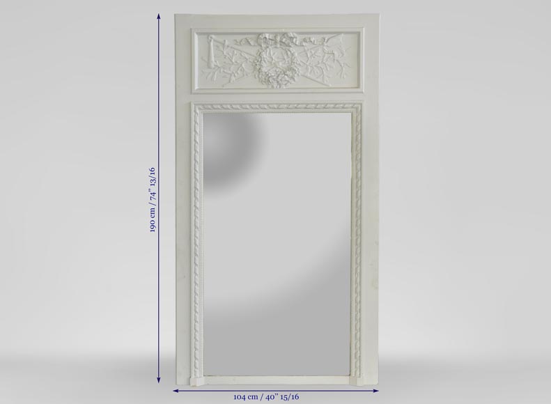 Старинное трюмо в стиле Людовика XVI, украшенное венками из цветов и палицами, дерево и стюк крашеный в голубой цвет. Старинное трюмо в стиле Людовика XVI, украшенное венками из цветов и палицами, дерево и стюк крашеный в голубой цвет.-7