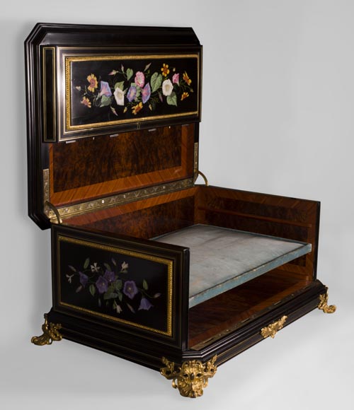 Жюльен-Николя Ривар (1802-1867) - Великолепная шкатулка для драгоценностей, украшенная маркетри из фарфора, ранее находившаяся в коллекции Эльзы Скиапарелли Жюльен-Николя Ривар (1802-1867) - Великолепная шкатулка для драгоценностей, украшенная маркетри из фарфора, ранее находившаяся в коллекции Эльзы Скиапарелли-5