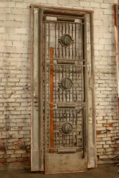 ПУАЛЕРА Жильбер – Пара дверей и перила в стиле Ар-деко, изготовленные из кованого железа и бронзы, 1936 год. ПУАЛЕРА Жильбер – Пара дверей и перила в стиле Ар-деко, изготовленные из кованого железа и бронзы, 1936 год.-1