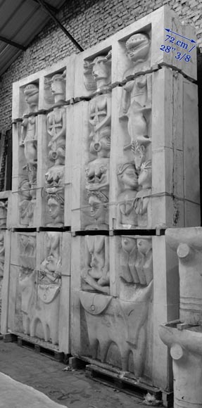 Ансамбль монументальных декоративных элементов в этническом стиле, изготовленных из гипса, 20 век. Ансамбль монументальных декоративных элементов в этническом стиле, изготовленных из гипса, 20 век.-12