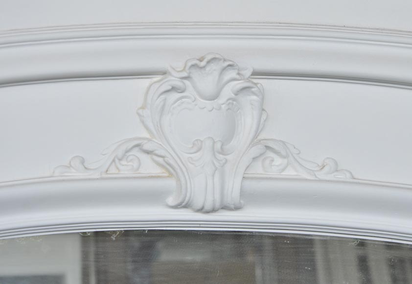 Большое старинное трюмо в стиле эпохи Регентства, украшенное Амурчиками, играющими в зарослях винограда. Большое старинное трюмо в стиле эпохи Регентства, украшенное Амурчиками, играющими в зарослях винограда.-5