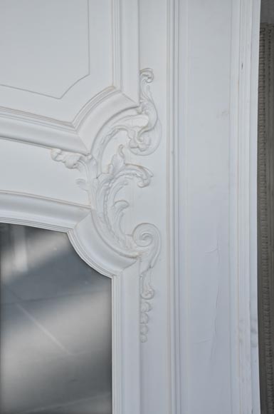 Большое старинное трюмо в стиле эпохи Регентства, украшенное Амурчиками, играющими в зарослях винограда. Большое старинное трюмо в стиле эпохи Регентства, украшенное Амурчиками, играющими в зарослях винограда.-7