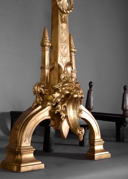 Пара старинных дровниц из позолоченной бронзы в стиле Наполеона III, украшенных львиными мордами. Пара старинных дровниц из позолоченной бронзы в стиле Наполеона III, украшенных львиными мордами.-4