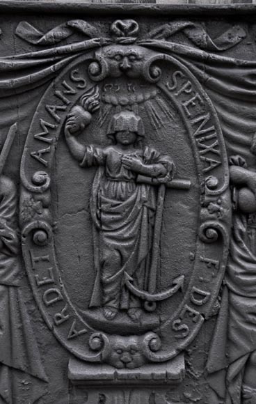 Старинная каминная плита, украшенная янсенистской сценкой, 18 век. Старинная каминная плита, украшенная янсенистской сценкой, 18 век.-1