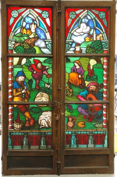 Витраж в нео-готическом стиле со сценкой, изображающей сельскую жизнь Витраж в нео-готическом стиле со сценкой, изображающей сельскую жизнь-0