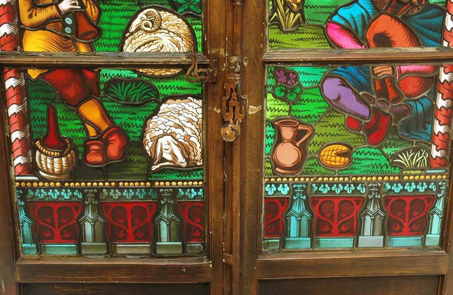 Витраж в нео-готическом стиле со сценкой, изображающей сельскую жизнь Витраж в нео-готическом стиле со сценкой, изображающей сельскую жизнь-4