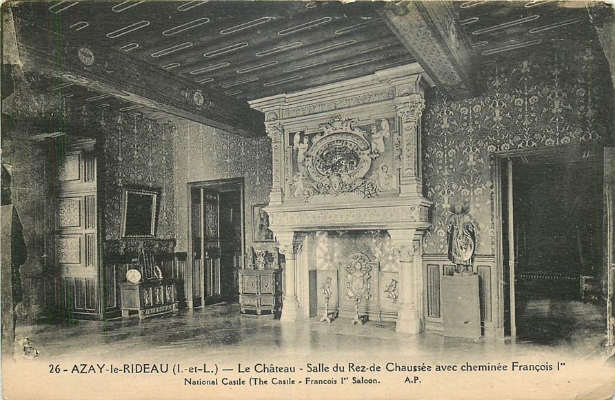 Каменный камин в стиле нео-ренессанс из замка Монжон. Каменный камин в стиле нео-ренессанс из замка Монжон.-12