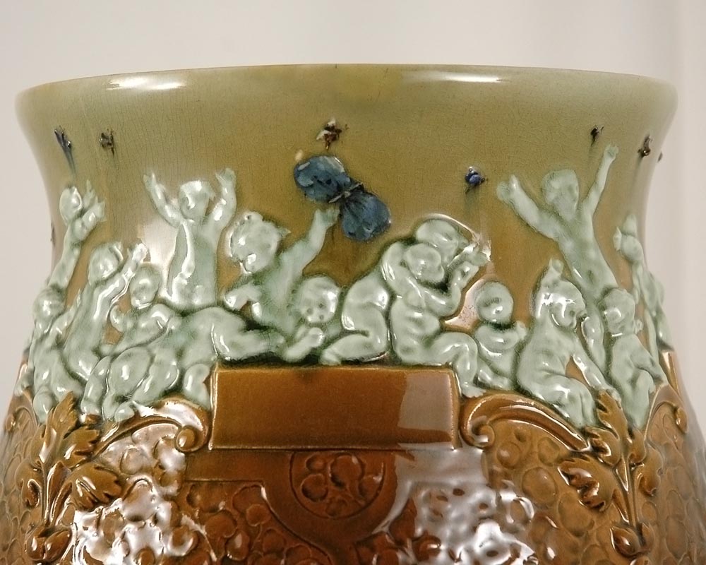 ЛУИ РОБЕРТ КАРРЬЕР-БЕЛЛЕЗ, ФАЯНСОВЫЕ МАСТЕРСКИЕ ШУАЗИ-ЛЕ-РУА, « Дети и бабочки » ЛУИ РОБЕРТ КАРРЬЕР-БЕЛЛЕЗ, ФАЯНСОВЫЕ МАСТЕРСКИЕ ШУАЗИ-ЛЕ-РУА, « Дети и бабочки » -3