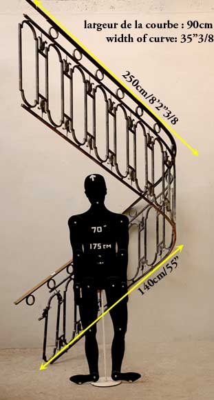 Чугунные лестничные перила с медными поручнями. Чугунные лестничные перила с медными поручнями.-4