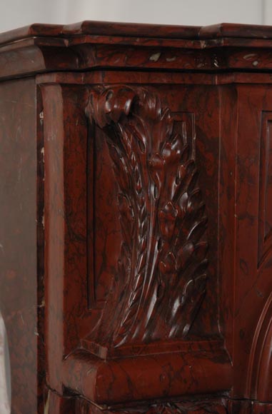 Камин 19го века из красного крапчатого мрамора. Камин 19го века из красного крапчатого мрамора.-6