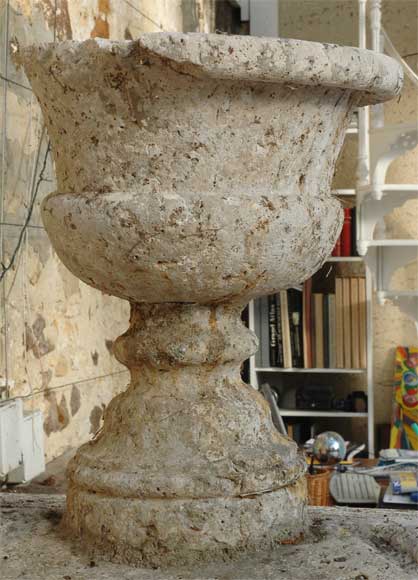 Старинный каменный колодец 18го века. Старинный каменный колодец 18го века.-8