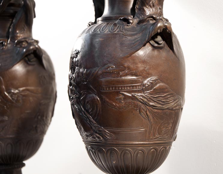 Фердинанд БАРБЕДИННИ – Пара ламп в Нео-Классическом стиле по модели Клодиона, изготовленных из бронзы с коричневой патиной. Фердинанд БАРБЕДИННИ – Пара ламп в Нео-Классическом стиле по модели Клодиона, изготовленных из бронзы с коричневой патиной.-4