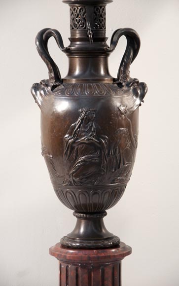 Фердинанд БАРБЕДИННИ – Пара ламп в Нео-Классическом стиле по модели Клодиона, изготовленных из бронзы с коричневой патиной. Фердинанд БАРБЕДИННИ – Пара ламп в Нео-Классическом стиле по модели Клодиона, изготовленных из бронзы с коричневой патиной.-5