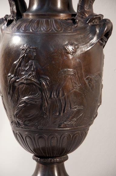 Фердинанд БАРБЕДИННИ – Пара ламп в Нео-Классическом стиле по модели Клодиона, изготовленных из бронзы с коричневой патиной. Фердинанд БАРБЕДИННИ – Пара ламп в Нео-Классическом стиле по модели Клодиона, изготовленных из бронзы с коричневой патиной.-6