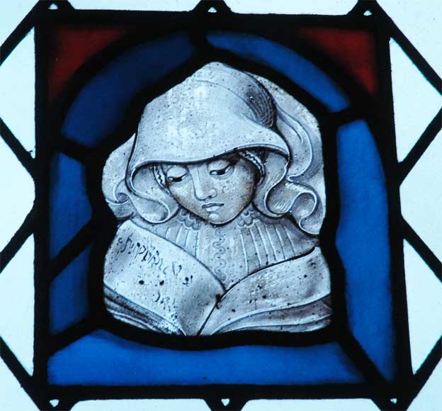 Четыре элемента витража, декорированные ангелами в серых тонах. Четыре элемента витража, декорированные ангелами в серых тонах.-2